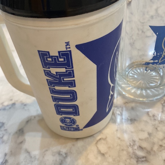 2 Duke university mugs - Picture 4 of 8